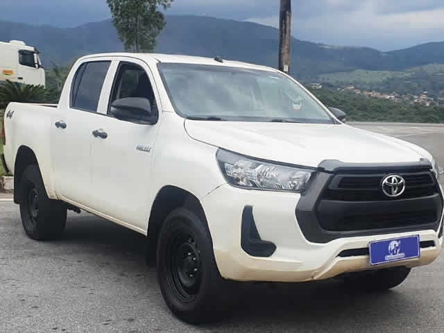 LOTE 23 TOYOTA HILUX CDLOWM4FD